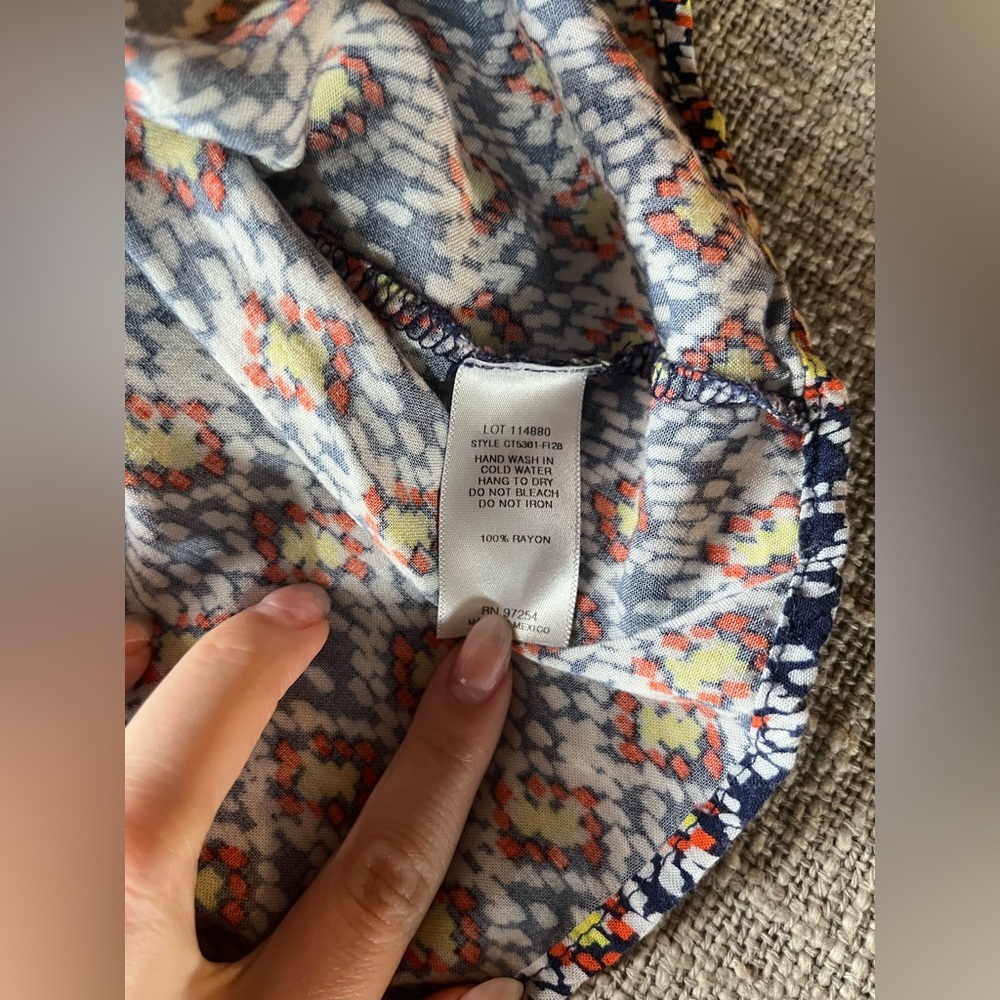 Cold Shoulder Patterned Top - Picture 5 of 6